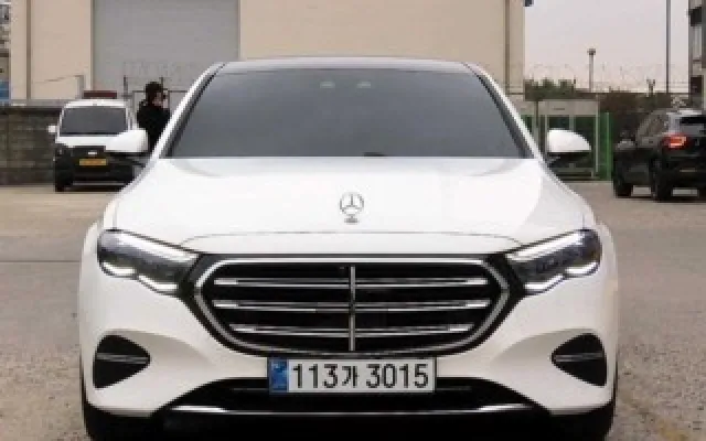 인천대차 E-클래스 W214 E300 4MATIC 매물 사진 1 - 2025/11 7,831km