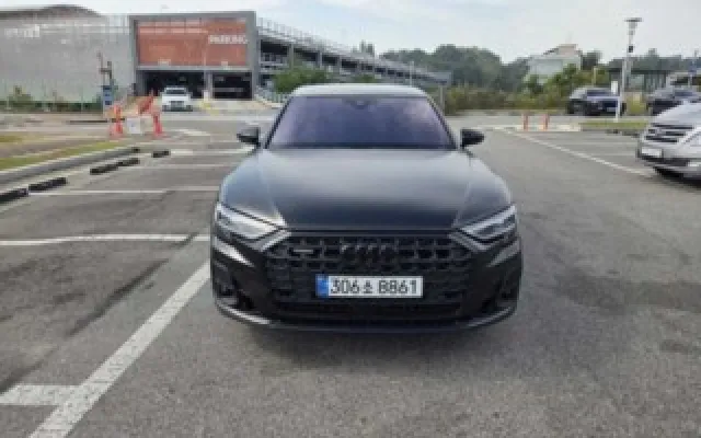 인천대차 A8 (D5) 55 TFSI 콰트로 LWB 매물 사진 20 - 2024/12 25,251km